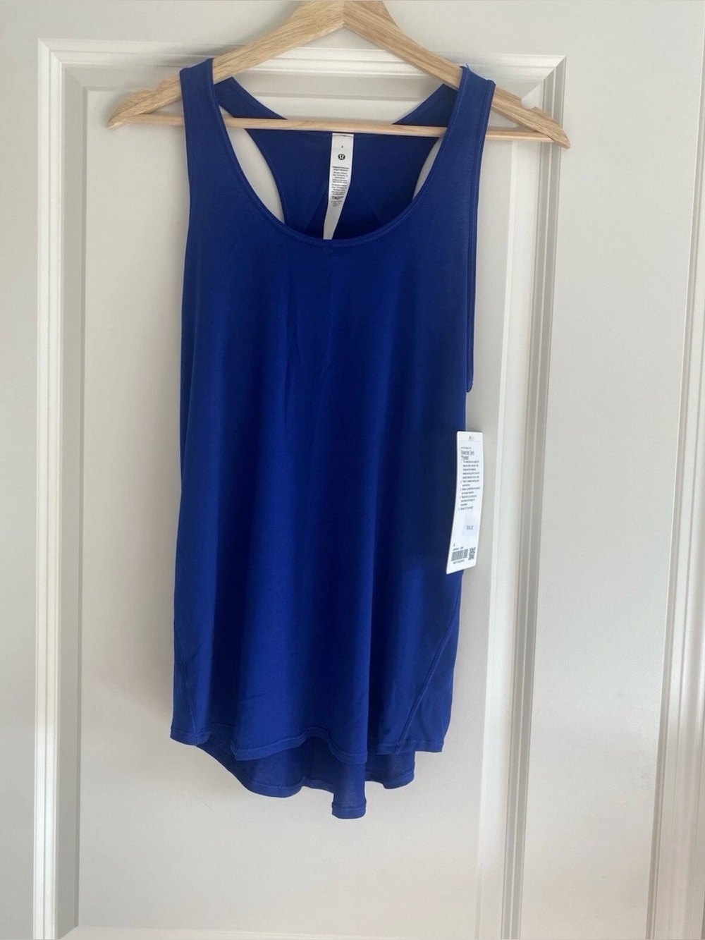 Lululemon Size 4 Essential Tank Pleated LARK New